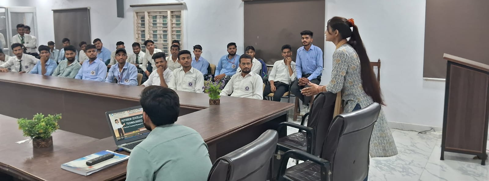 Excelling Technologies provides expert training in Java, Python, AutoCAD, SolidWorks, MERN Stack, 3ds Max, and more with placement assistance.